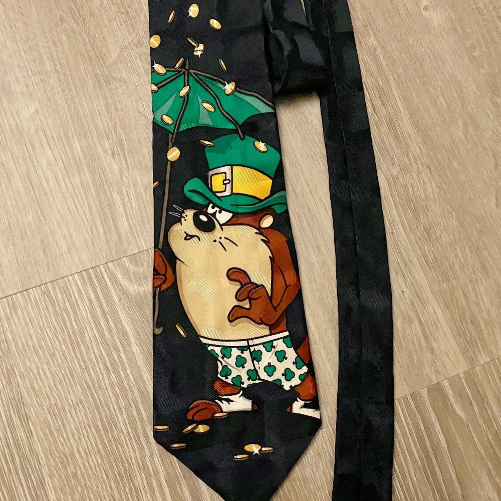 Vintage  Looney Tunes  TAZ  Men  💯 Silk  Handmade  Neck Tie  Necktie  19…